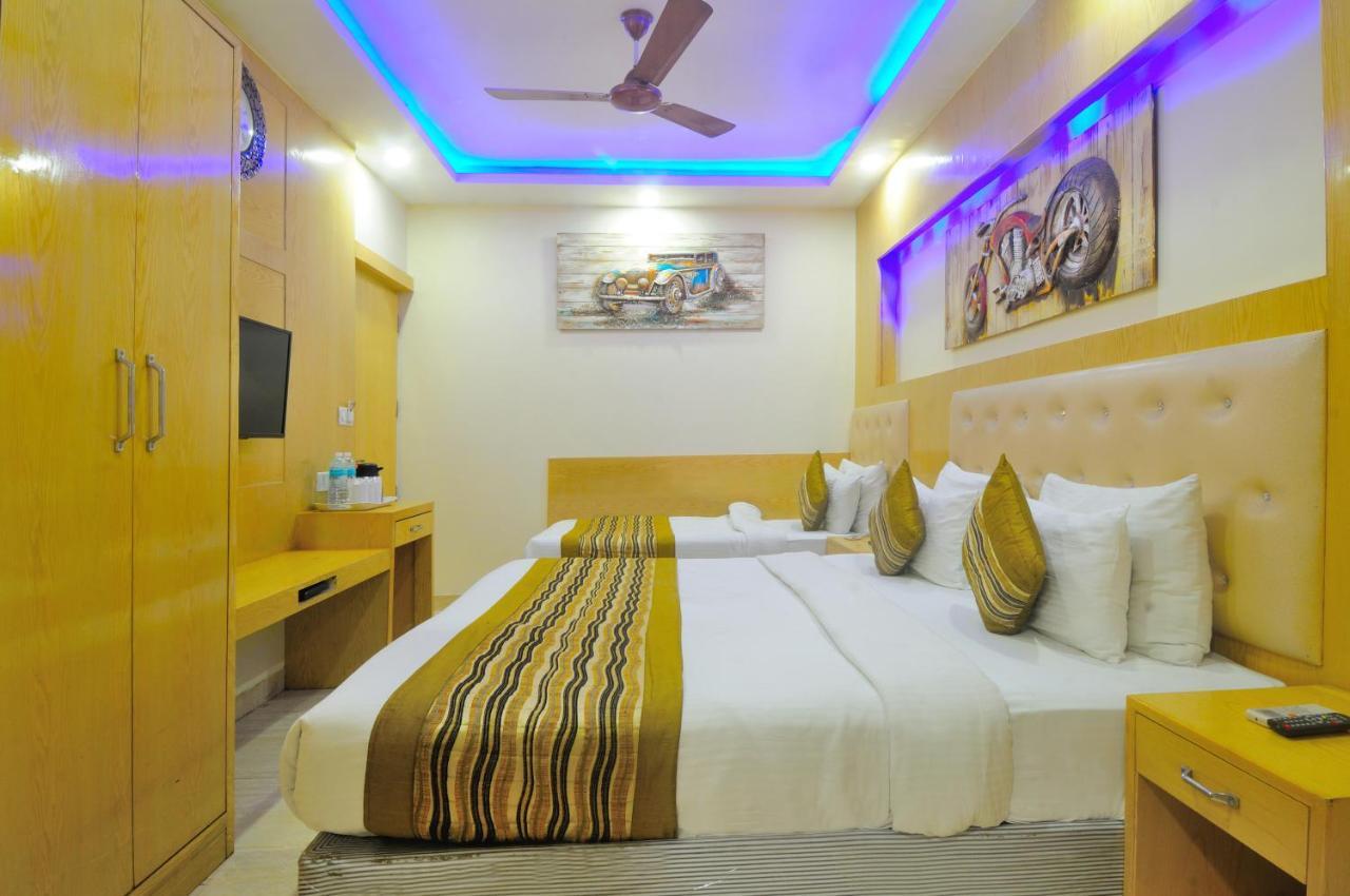 Hotel Prince Palace Deluxe - Paharganj - Yeni Delhi Dış mekan fotoğraf