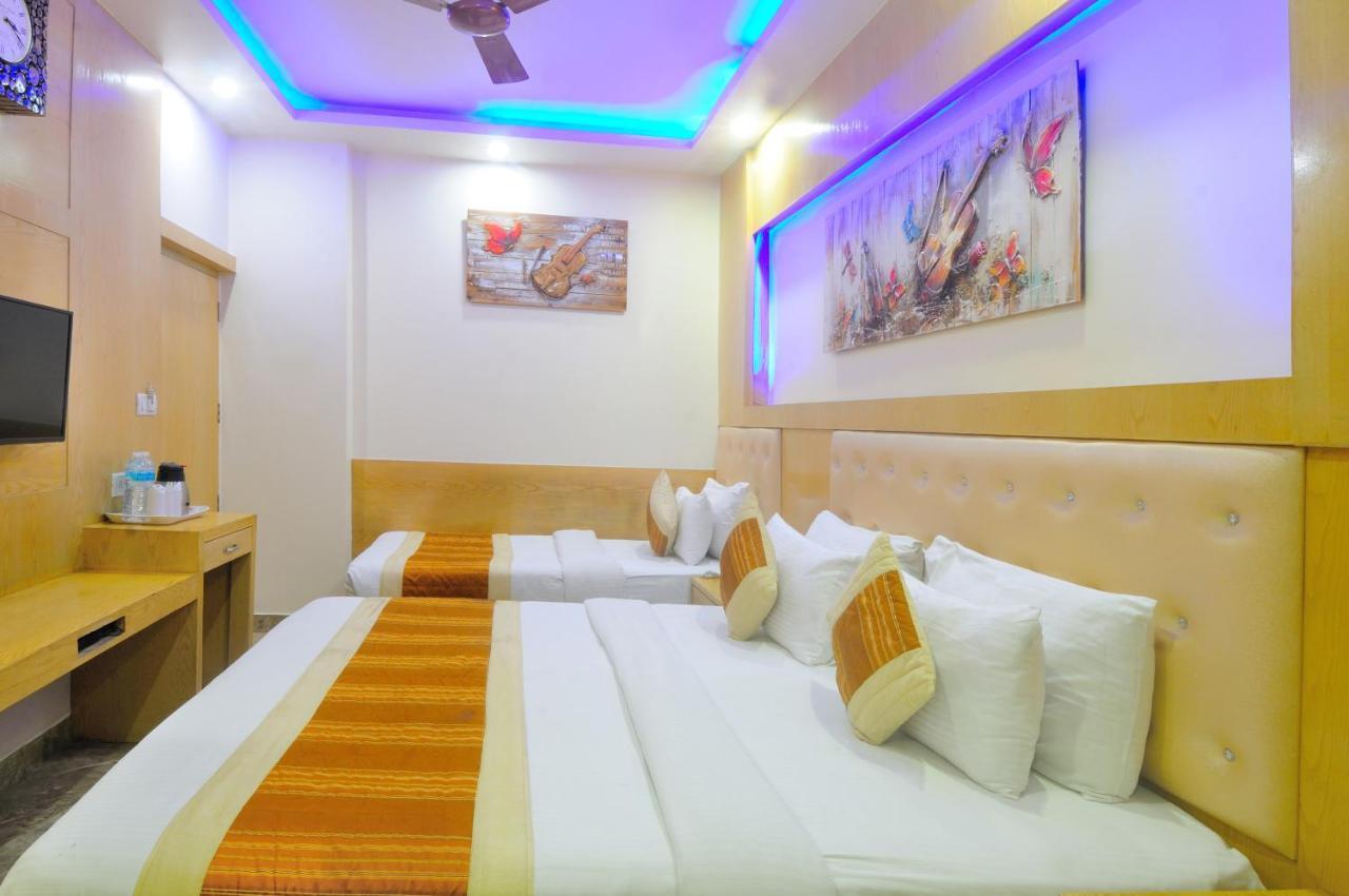 Hotel Prince Palace Deluxe - Paharganj - Yeni Delhi Dış mekan fotoğraf