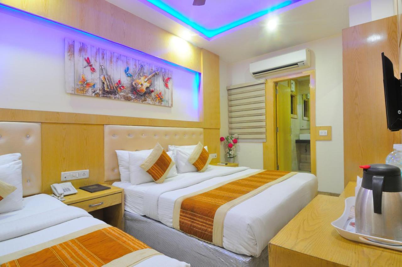 Hotel Prince Palace Deluxe - Paharganj - Yeni Delhi Dış mekan fotoğraf