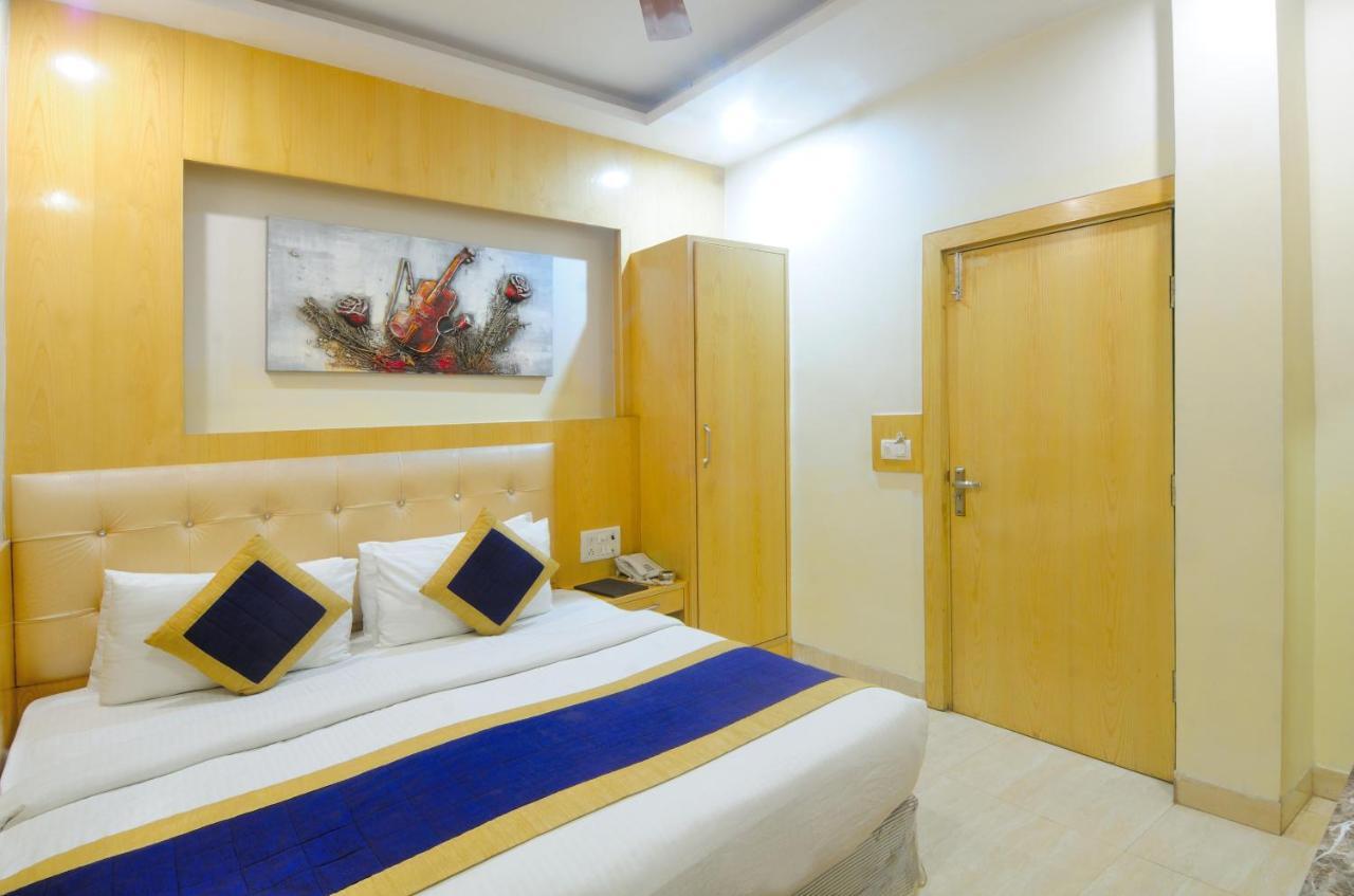 Hotel Prince Palace Deluxe - Paharganj - Yeni Delhi Dış mekan fotoğraf