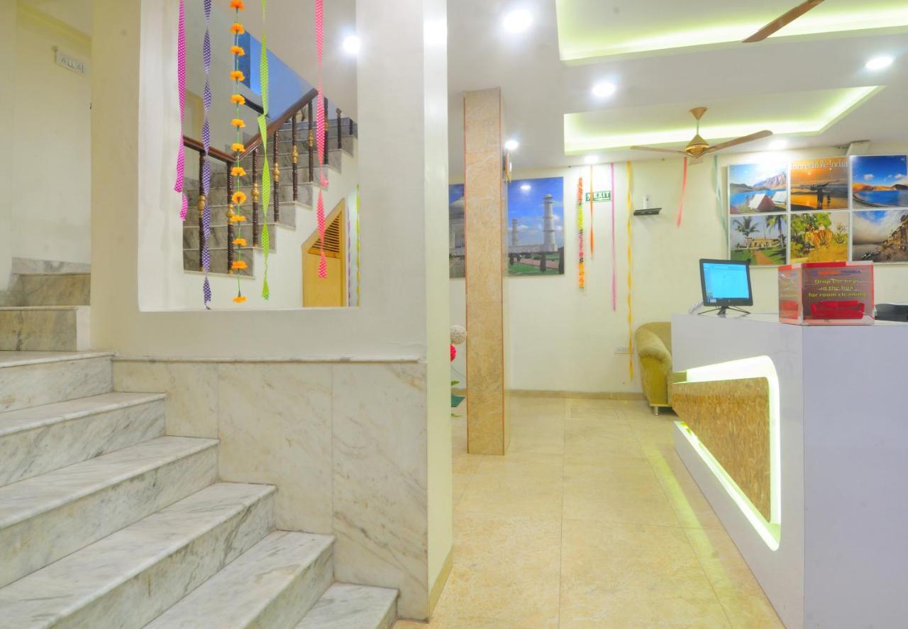 Hotel Prince Palace Deluxe - Paharganj - Yeni Delhi Dış mekan fotoğraf
