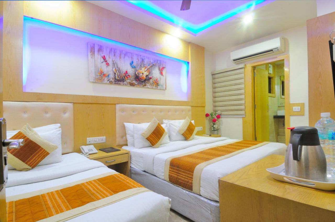 Hotel Prince Palace Deluxe - Paharganj - Yeni Delhi Dış mekan fotoğraf